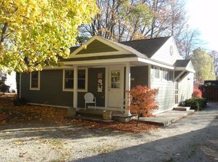 17288 W Spring Lake Rd, Spring Lake, MI 49456