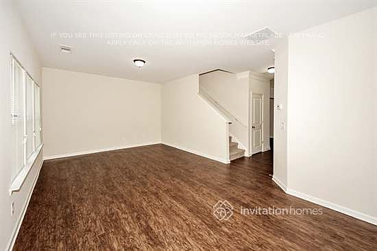 4th image of 4112 Oak Field Dr
