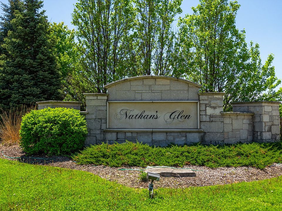 1st image of 4 Leanda Ln