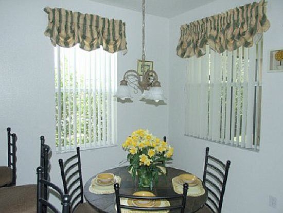 TL5P108MC-breakfast-nook