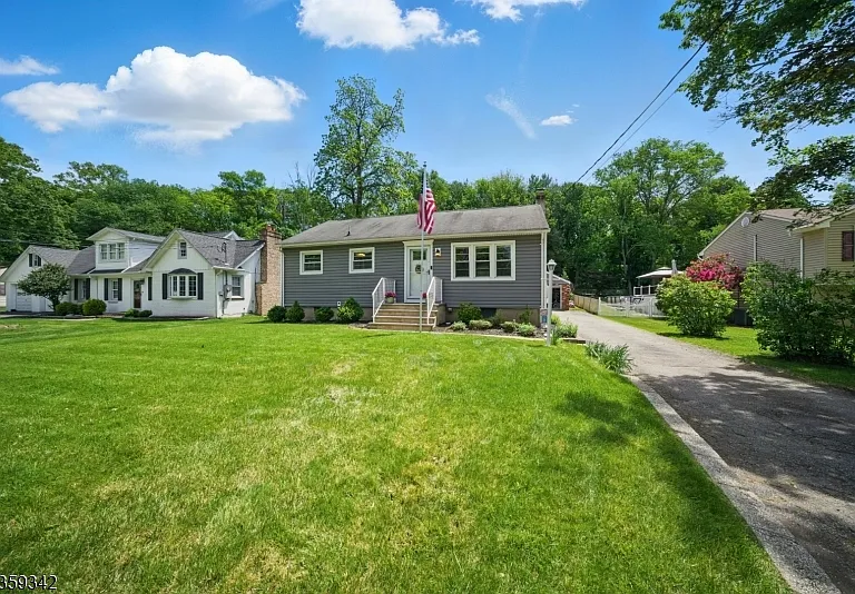22 Beaver Brook Ln — Photo 35