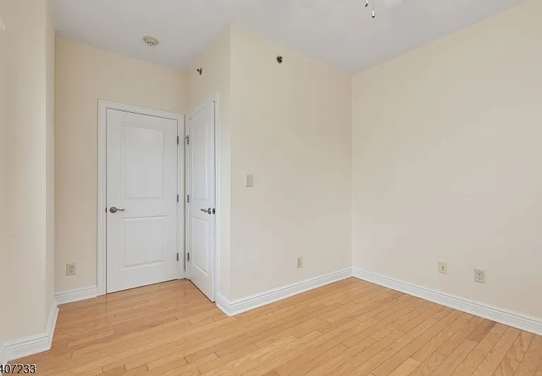 453A Springfield Ave — Photo 11