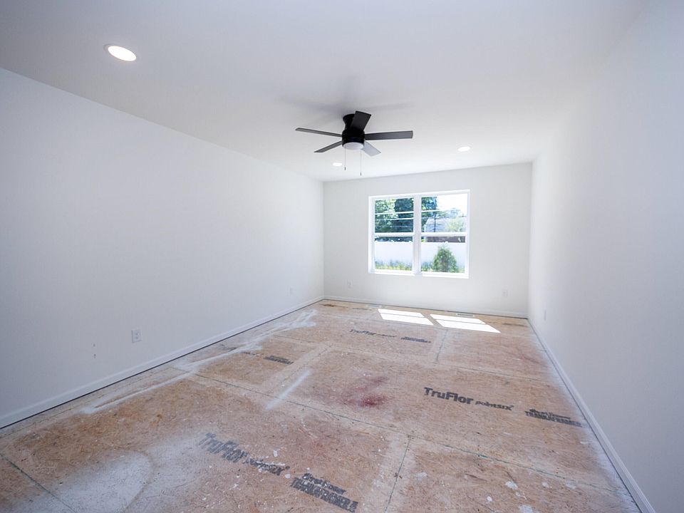 20209 Sunset Ave, photo 17