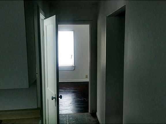 4th image of 1161 N Concord St