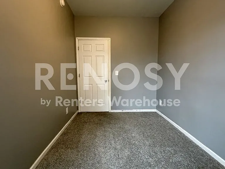 2540 12th Ave S #2 — Photo 4