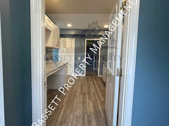 4th image of 60 Quinnipiac Ave Floor 1