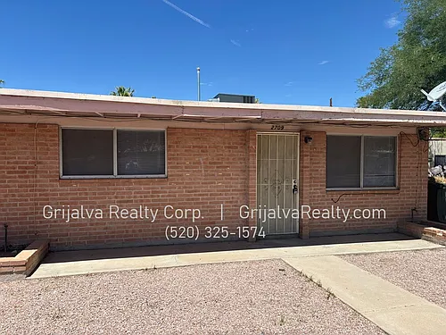 Duplex for Rent Photo 1