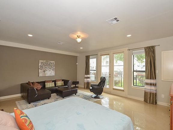3rd image of 1117 Sherwood Trl