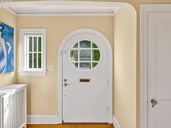 5th image of 294 NW Macleay Blvd