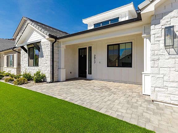 4th image of 2917 E Rill Dr