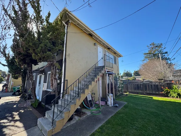 3261 Briggs Ave APT D, Alameda, CA 94501