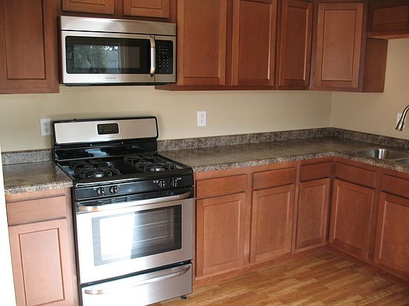 5th image of 112 Beaconridge Dr #112
