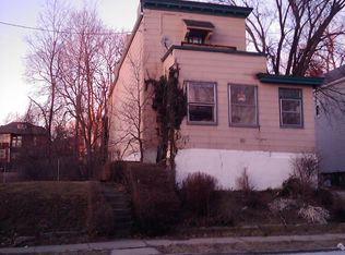 696 Greenwood Ave, Cincinnati, OH 45229