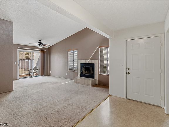 4th image of 2124 Pebble Creek Ln