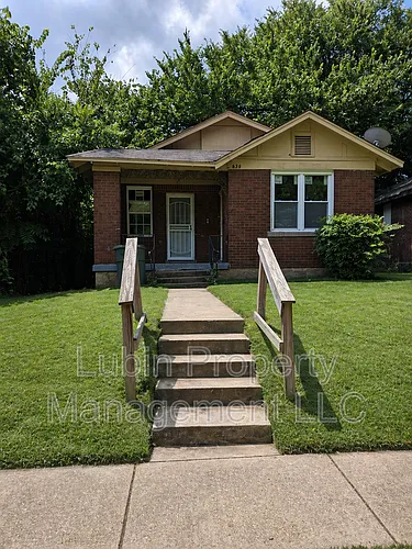 831 Kerr Ave Photo 1