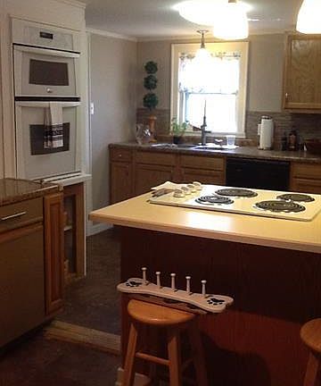5th image of 455 N Blanchard St