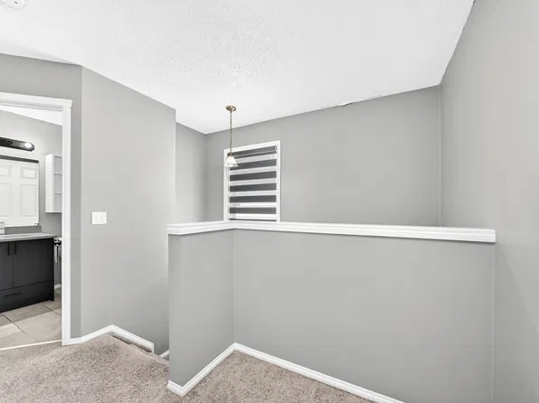 148 Taravista Way NE, Calgary, AB T3J 4K8
