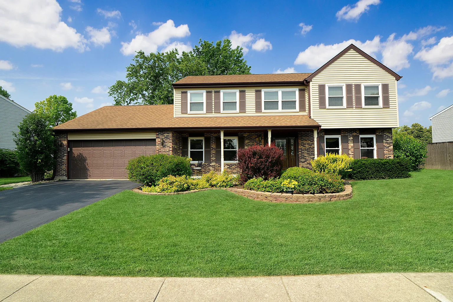 1184 Driftwood Ln photo 1