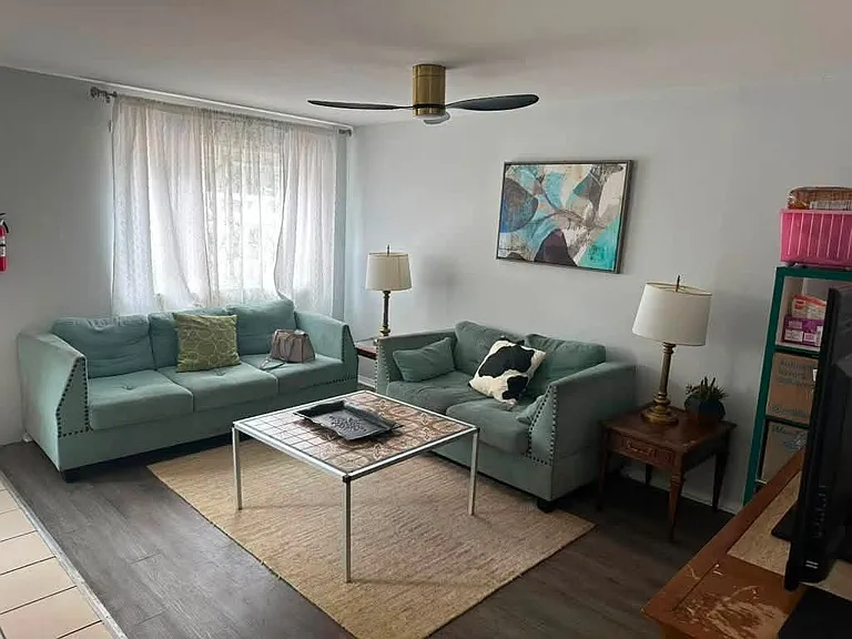 2129 N Marvine St — Photo 3