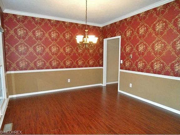 3rd image of 21025 Shandon Ct