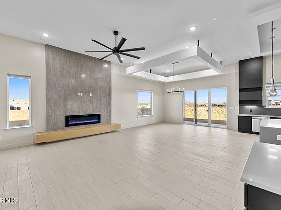 5th image of 13377 Emerald Pearl Dr