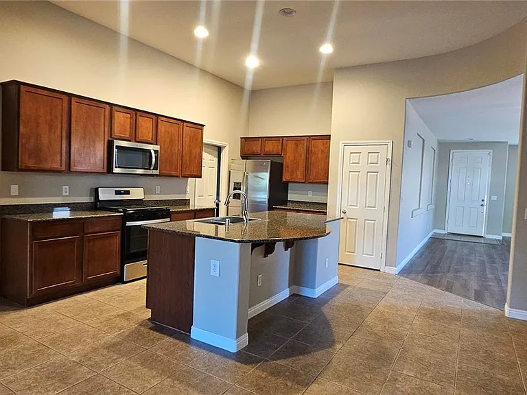 8045 Glacier Falls St — Photo 4