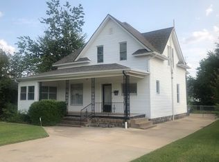 1114 NW Lake Ave, Lawton, OK 73507