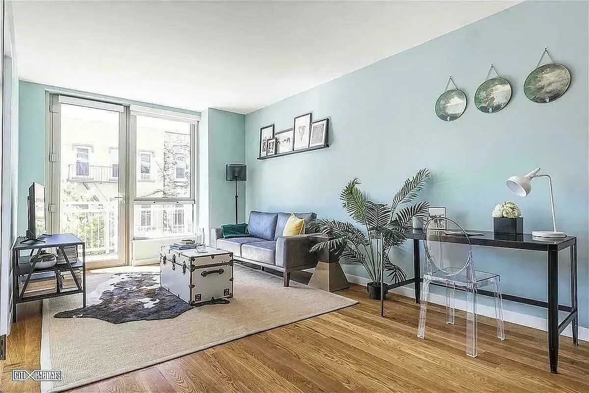 211 Mcguinness Boulevard — Photo 1