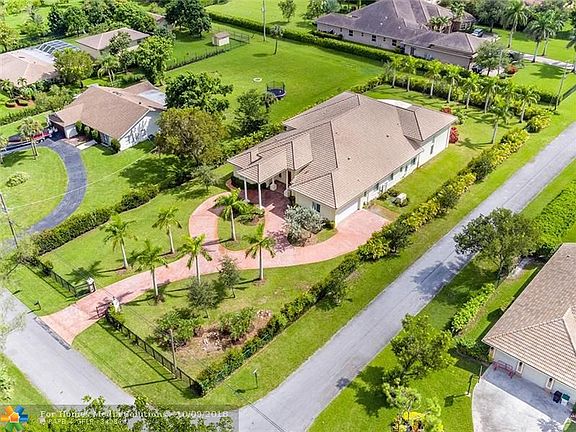 3rd image of 6306 NW 66th Way