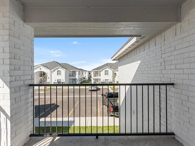 Amarville Apartments and Townhomes — Photo 13