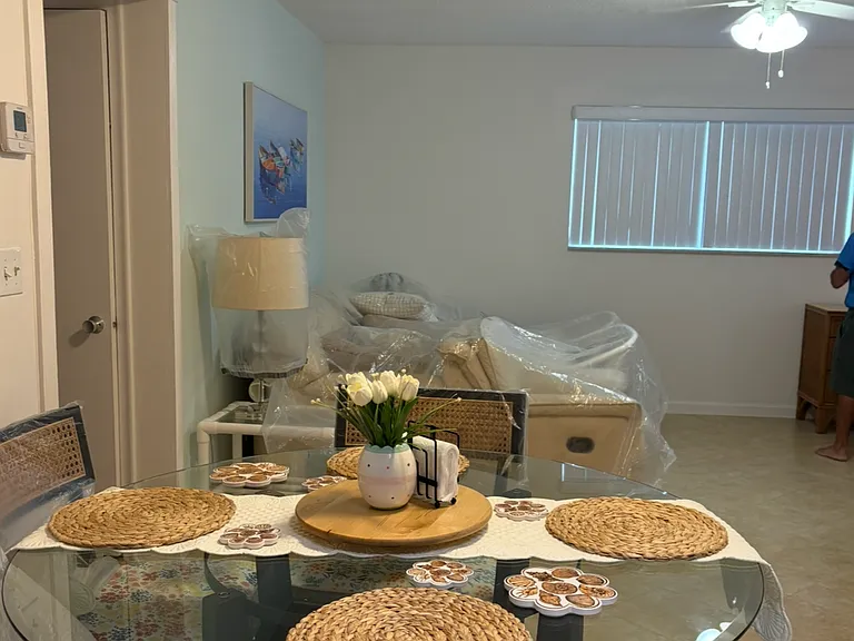 705 NE 2nd St #8 — Photo 9