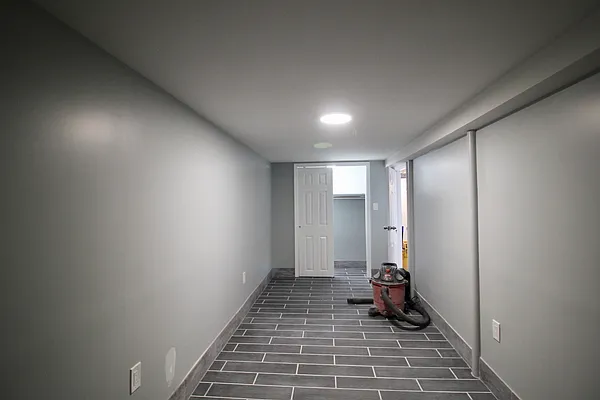 Rented by Hagstrom Management Inc | media 25