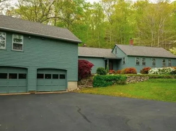 15 Honey Hill Ln #1, Old Lyme, CT 06371