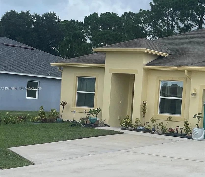 6157 NW Gatun Dr