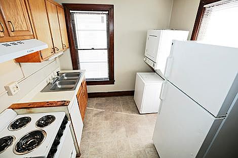 2nd image of 946 S 12th St APT 2