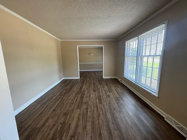 6717 W Friendly Ave — Photo 10