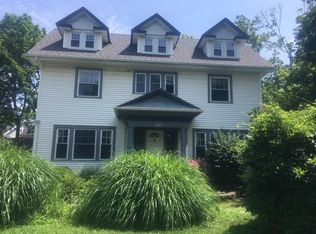 3155 Huntington Rd, Shaker Heights, OH 44120