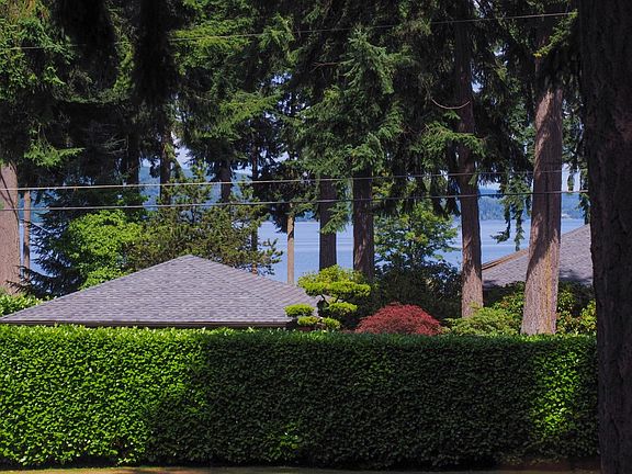 5th image of 28944 Beach Dr NE