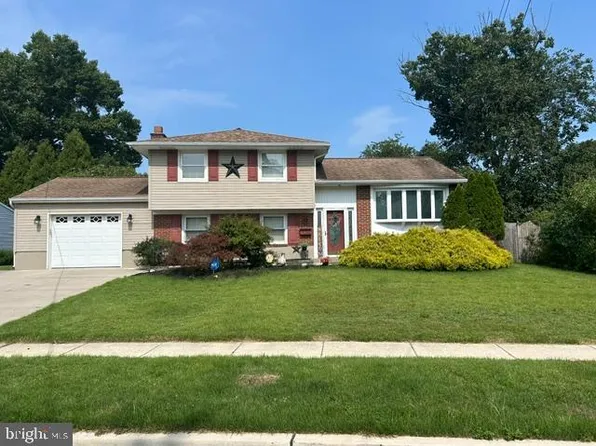 19 Timber Creek Rd, Stratford, NJ 08084