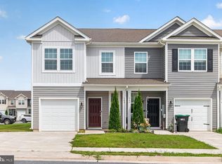 184 College Dr, Luray, VA 22835