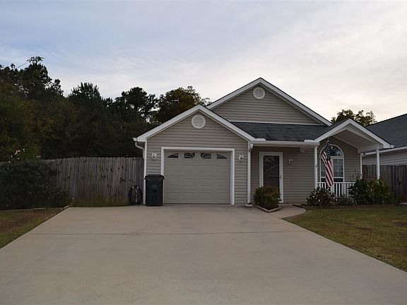 2nd image of 121 Linda Kay Ct