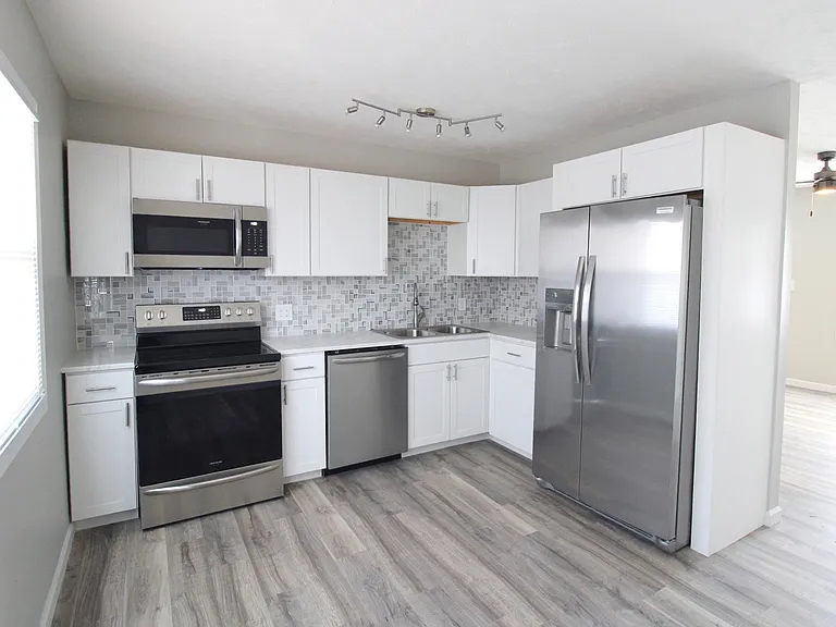 Gorgeous updated kitchen!