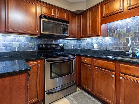 5th image of 655 Riverside Dr APT 708B