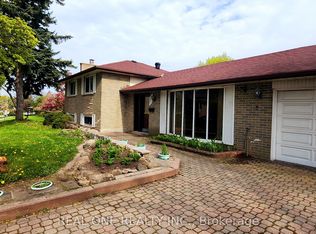21 Pegasus Trl, Toronto, ON M1G 3N3