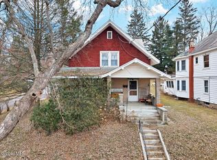 7 Mountain View Avenue, East Greenbush, NY 12061