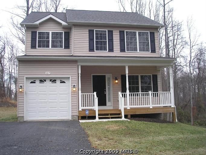 1st image of 107 Phyllis Dr