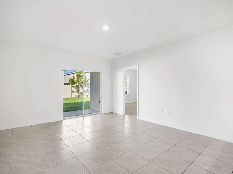 35694 Sunflower Hill Dr — Photo 5