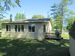 W7367 Pine View Dr, Wautoma, WI 54982
