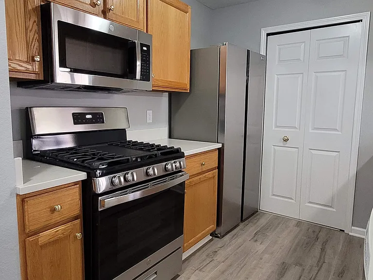 12416 Saint Andrews Way #5 — Photo 6