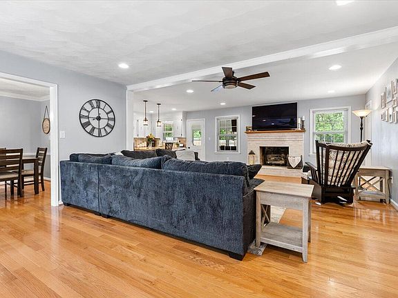 3rd image of 5403 Tomahawk Cir